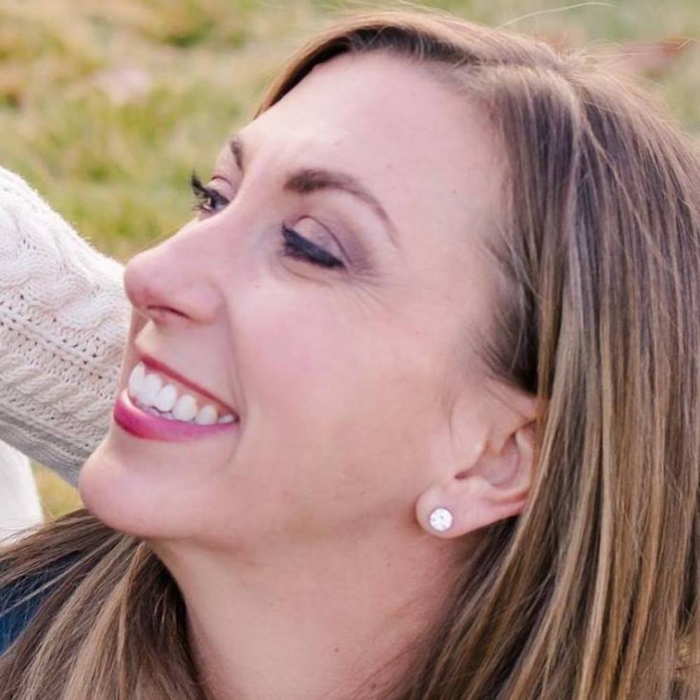 Meet your Posher, Dana